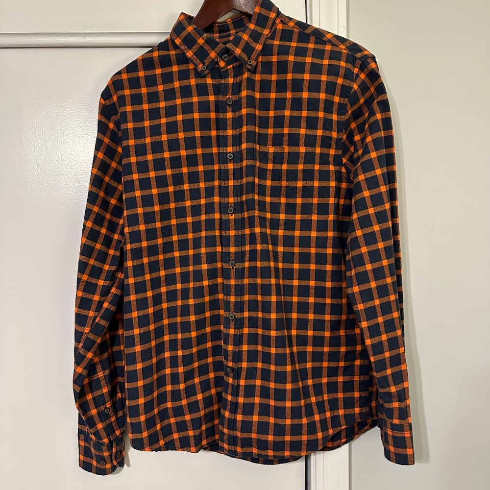 Banana Republic Untucked Slim Fit Medium Flannel Shirt